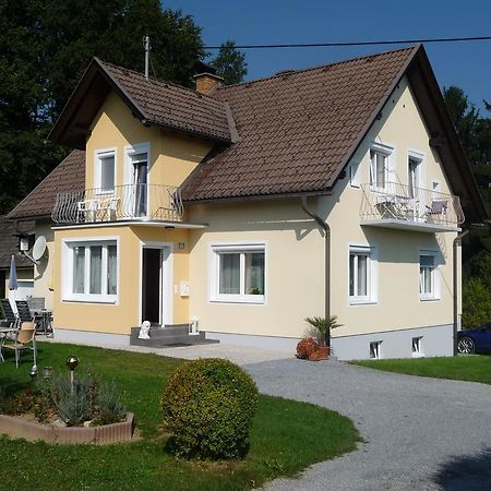 Ferienwohnungen Rasinger Schiefling am See Room photo