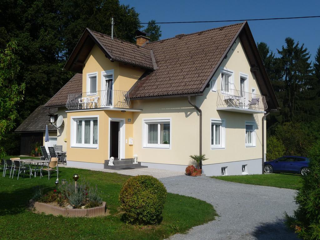 Ferienwohnungen Rasinger Schiefling am See Room photo